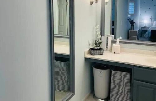 Norwich Condominio | Cozy Villa Spa Retreat - Near Mohegan, Hot Tub, Pools, Sauna, Spa on Premises