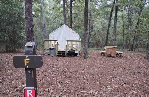 West Livingston Alquiler De RV | Tentrr State Park Site - Texas Lake Livingston State Park - Site B - Single Camp