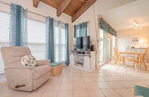 Sailhouse Condominio | Bayfront Shores Summa