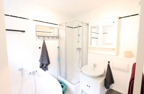Chemnitz Apartamento | Fantastically located on the edge of the forest with a small garden