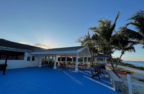 Farmer's Hill Apartamento | Exuma Palms Resort located at Three Sisters Beach on Exuma, The Bahamas