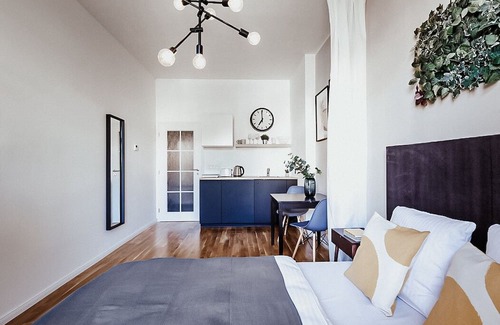 Zizkov Apartamento | TurnKey | King George Square Apartments