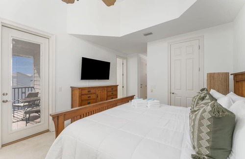 Laguna Beach Estates Casa | Laguna Beach: 4BR 4BA sleeps 12. Spacious townhouse for your perfect getaway.