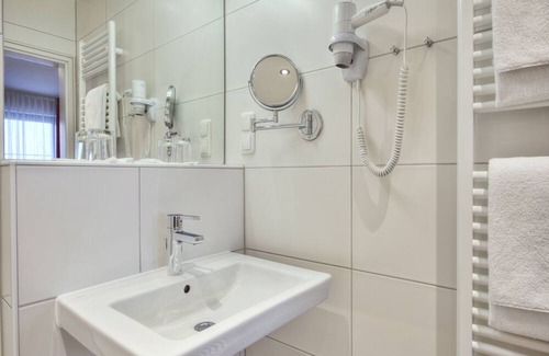 Bad Endorf Apartamento | Doppelzimmer Parksee