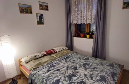 Tisa Apartamento | Cozy full-equipped studio in Tisá. Pet-friendly. 5 minutes to rocks by walk!