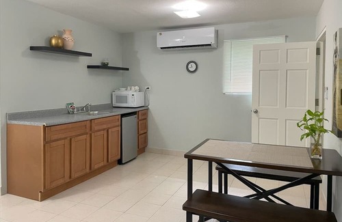 Tamuning Apartamento | Beachfront Studio - Unit 207 Ocean Villa