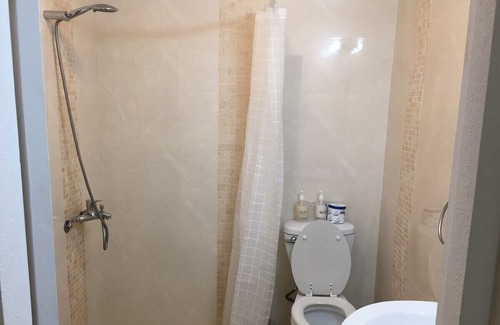 Tamuning Apartamento | Beachfront 1BR - Unit 203 Ocean Villa