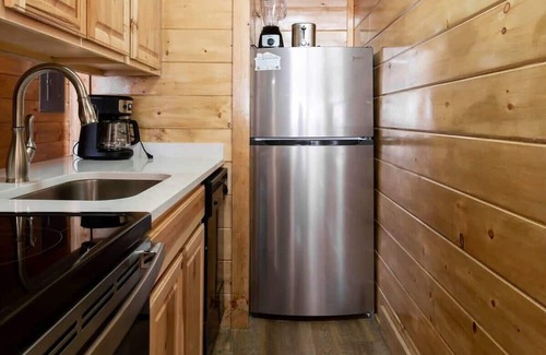 Chalet Village Condominio | Huge Mt. LeConte View/Indoor Pool & HotTub/Updated