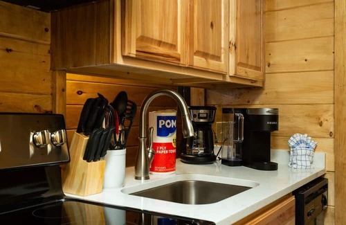 Chalet Village Condominio | Huge Mt. LeConte View/Indoor Pool & HotTub/Updated