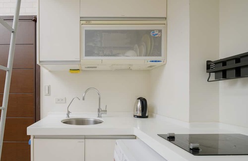 Xinyi Condominio | 1.5 Min Walk to City Hall MRT Cinema Experience