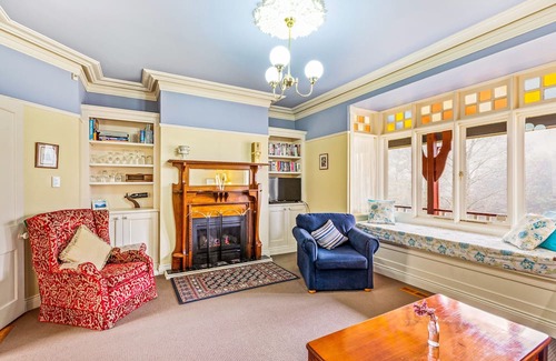 Katoomba Cama Y Desayuno | 800metres to the beautiful village of Leura, close to all the major attractions