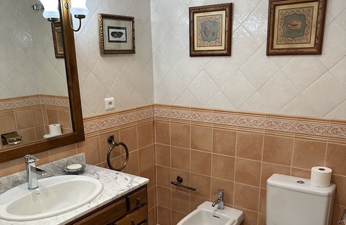 San Pedro de Alcántara Casa | San Pedro Alcantara ( Townhouse ) 4 Bedrooms, shared pool. 2 car parking