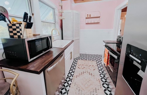 Bunkers Cove Apartamento | Adorable 1BR near historic downtown and beaches - DREAMI STAYS