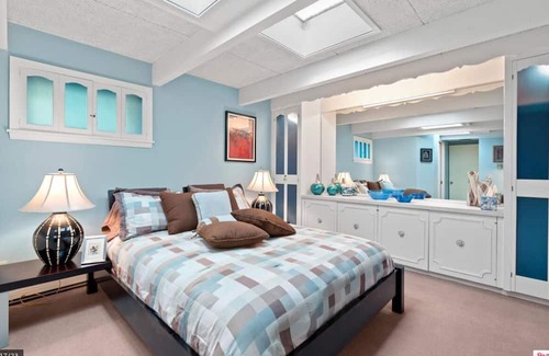 Almelund Casa | River and Rock Views! St Croix Falls Funky Mid-Century Charm. Pet Friendly.