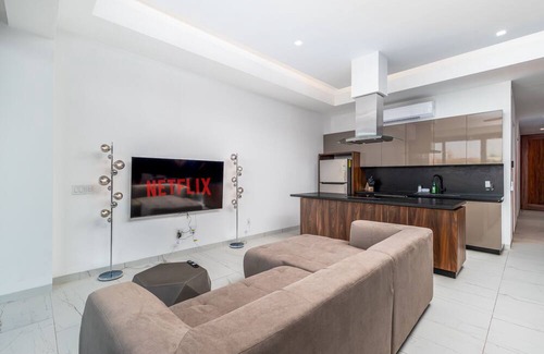 Emiliano Zapata Apartamento | Brand New! 1 Bed 2 Bathroom Condo at Stunning Madero 320