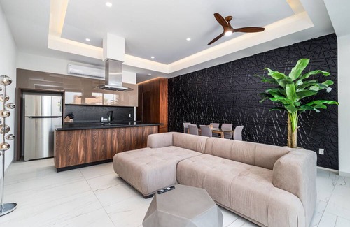 Emiliano Zapata Apartamento | Brand New! 1 Bed 2 Bathroom Condo at Stunning Madero 320