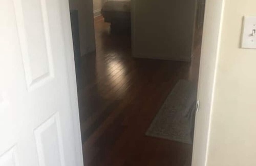 Niskayuna Apartamento | Lovely 2 bedroom apartment with free parking