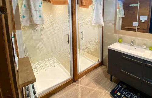 Camps-sur-l'Agly Casa | Homerez - Amazing house for 10 ppl. with terrace at Camps-sur-l'Agly