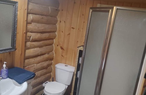 Manitoba Cabina | Cottage w/firepit, hot tub , next to ATV trails