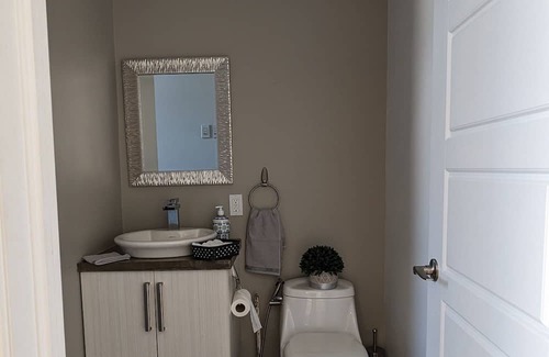 Laval Casa | Detached House!