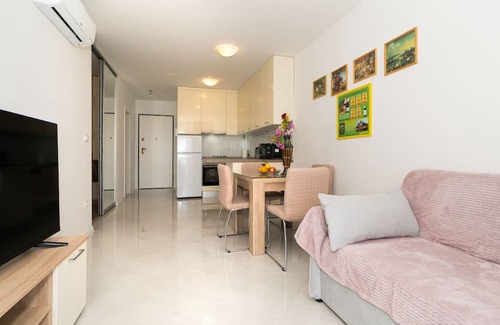 Mejasi Apartamento | Modern apartments Sirobuja