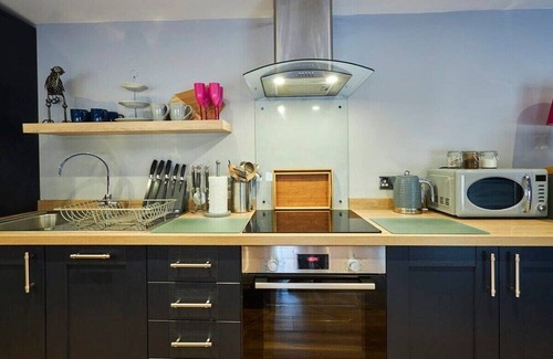 South Charlton Casa | Host & Stay | Ocean Blue Lodge