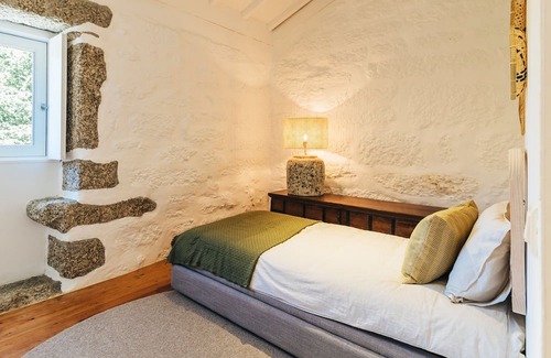 Bouro Casa | Casa da Cascata by LovelyStay