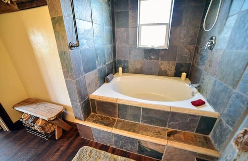 Cane Beds Casa | Luxury Cabin on 400 Acre Ranch Stunning Views Zion