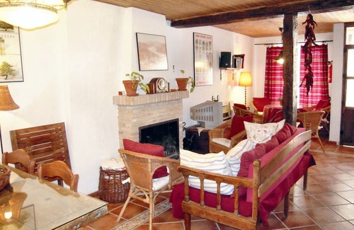 Hornos Casa | Homerez - Big house for 11 ppl. with terrace and balcony at Hornos