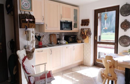 Fontanazzo Apartamento | Apartment 'Casa Del Conte' with Mountain View and Balcony