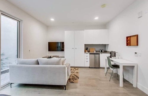 West Oakland Apartamento | Brand New Stylish Studio Suite!