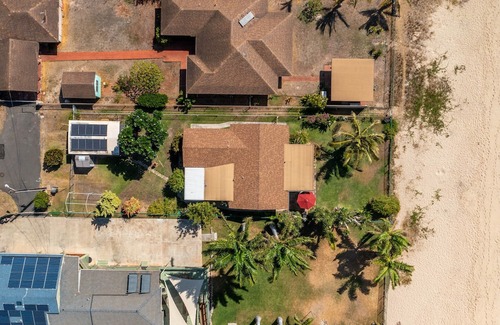 Ewa Casa | Ewa Beachfront Cottage: Beachfront w/Yard & Oceanviews - Your Nostalgic Aloha!