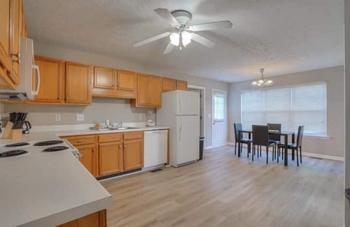 Murfreesboro Casa | OSborne- near VA/ soccer and baseball fields.