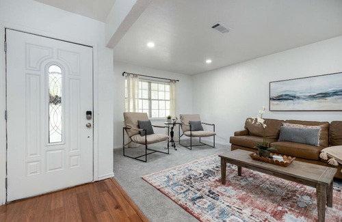 Farmers Branch Casa | Lake side Bliss Near DFW