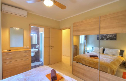 Qala Apartamento | Apartment With Pool-hosted by Sweetstay