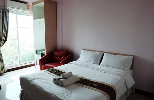 Thanyaburi Hotel | The Loom Rangsit