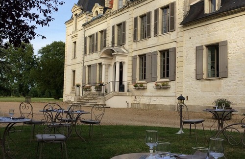 Brain-sur-Allonnes Hotel | Château De La Coutancière