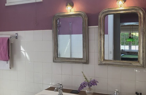 Belmont-Luthezieu Casa | CHARMING HOUSE WITH SUPERB SWIMMING POOL NEAR THE GRAND COLOMBIER.