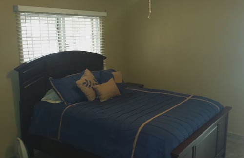 Centro Carretera Casa | Located one block from Rosarito Beach Hotel, beach, clubs, shops and more.