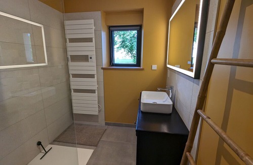 Aulnay-la-Riviere Casa | Maison familiale avec piscine privée chauffée, près de Pithiviers et Fontainebleau, à 1h30 de Paris
