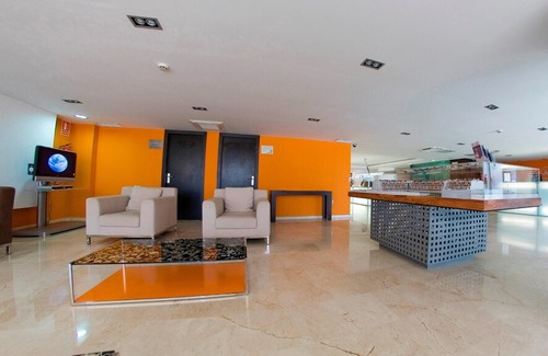 Puerto Rey Hotel | Marina Rey