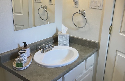 Broadmoor Cabaña | Walkable to The Broadmoor Hotel, Seven Falls and Stratton Open Space