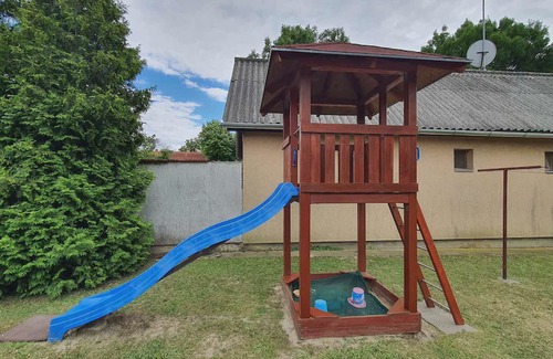 Balatonkiliti Apartamento | Holiday apartment in a quiet location with pool and children's playground