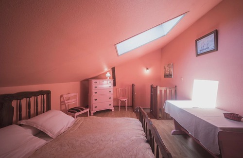 Dombasle-devant-Darney Apartamento | Charming flat with barbecue