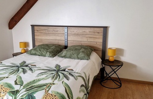 Lamballe Casa | Les Cavaliers, character gîte with swimming pool, 20 minutes from the seaside