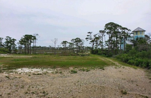 Cape San Blas Complejo | Waterfront RV Site with Dock
