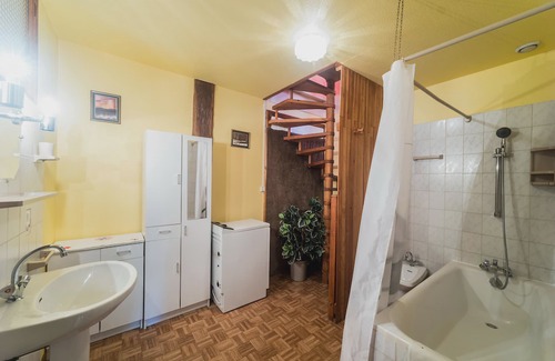 Dombasle-devant-Darney Apartamento | Charming flat with barbecue