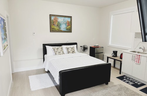 Guildford Apartamento | Cozy Studio with Mountain Views