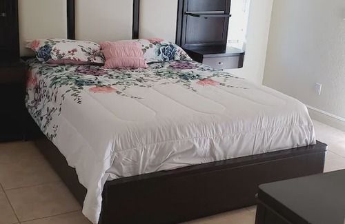 Westminister Casa | The entire house , nice and cozy 3beds/2baths
