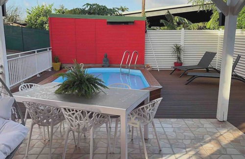 Les Abymes Apartamento | Appartement charmant à Les Abymes avec piscine privée, 60m²